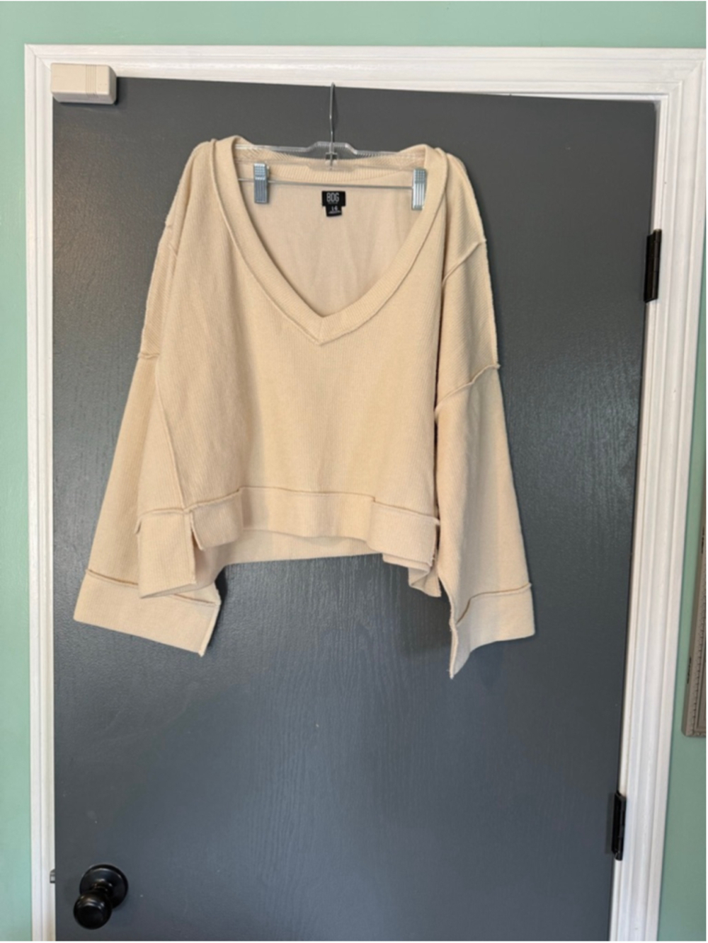 Women's BDG V-Neck Sweater L Beige
